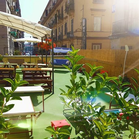 B&B Anna'S Family Terrace Napoli Bagian luar foto
