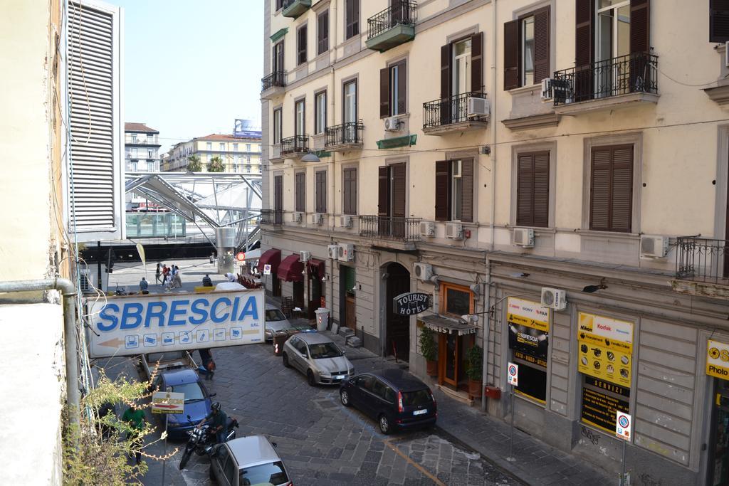 B&B Anna'S Family Terrace Napoli Bagian luar foto