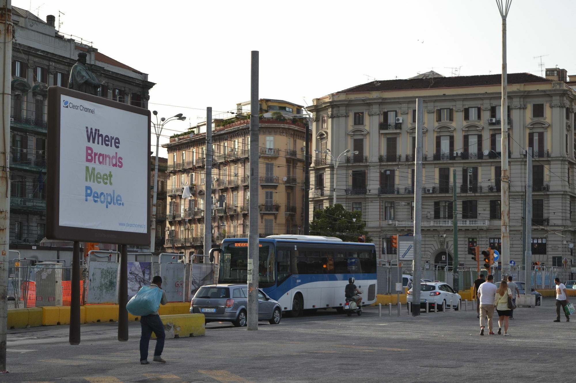 B&B Anna'S Family Terrace Napoli Bagian luar foto